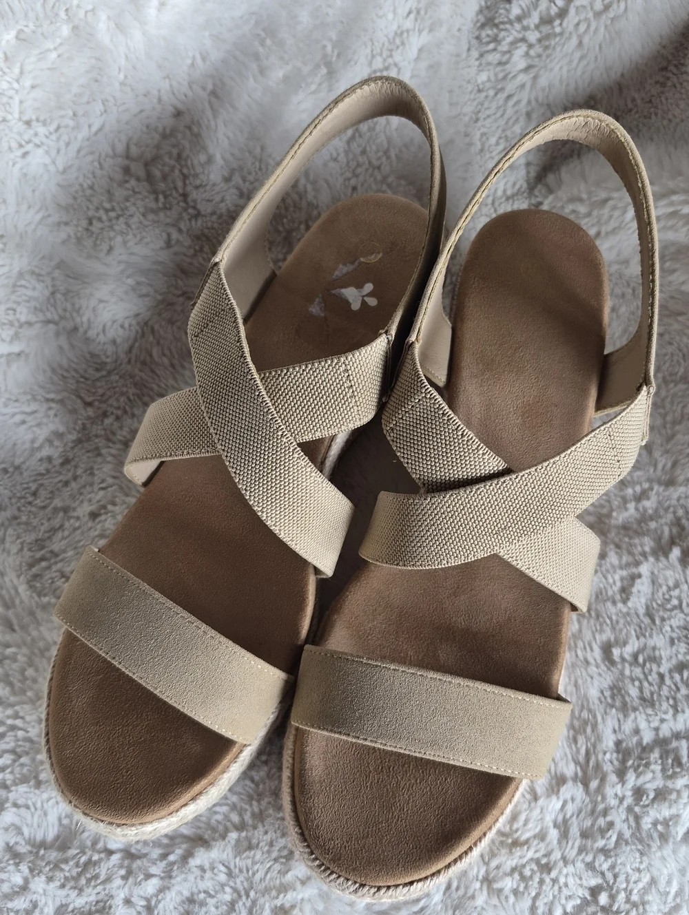 Wedge Criss Cross Stretch Low Sandals Womens Sz 10W Neutral Tan Minimalist - Picture 3 of 8